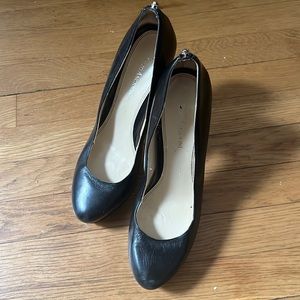 Enzo Angioloni Black Leather Heels with zipper detail!